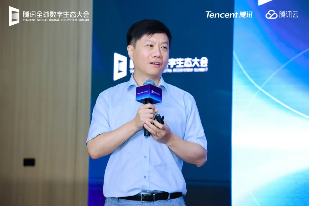 明略科技吳明輝:通用Benchmark就像學科考試,每個領域要有自己的評估體系 明略科技吳明輝:通用Benchmark就像學科考試,每個領域要有自己的評估體系